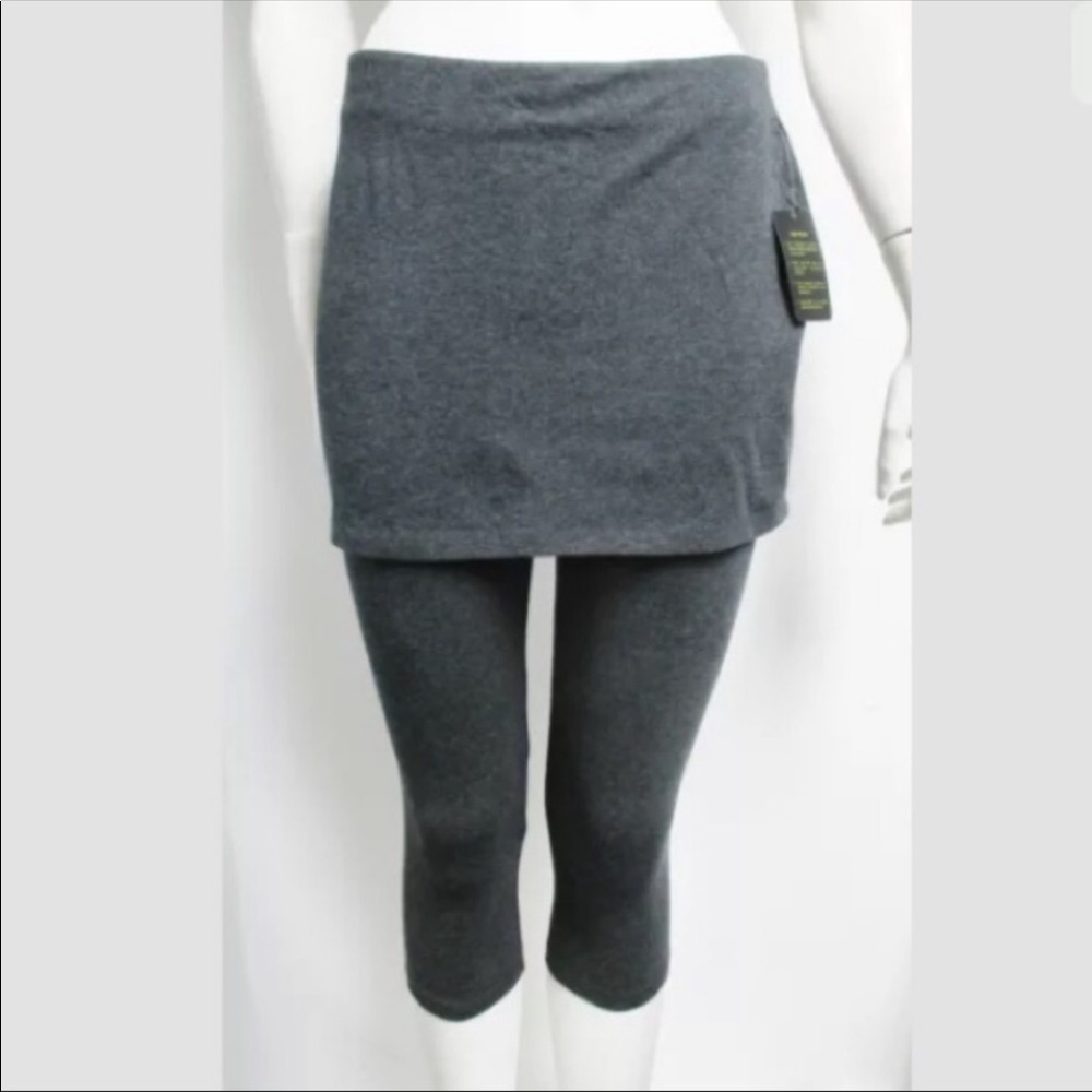 ‼️$10 Xia-Tech Skirt/Leggings‼️